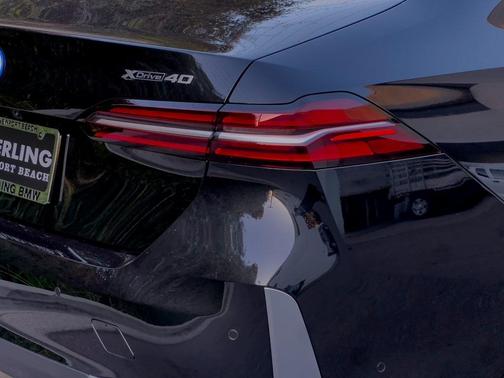 2025 BMW i5 xDrive40