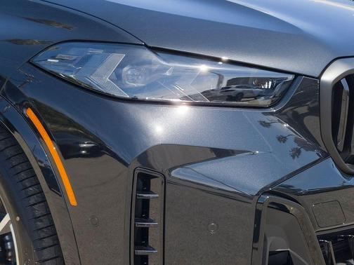 Black Sapphire Metallic 2026 BMW X5 PHEV xDrive50e