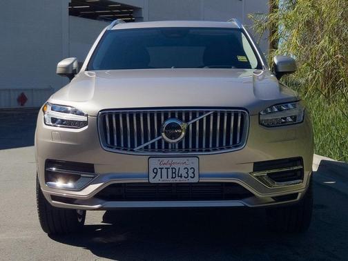 2025 Volvo XC90 Plug-In Hybrid T8 Ultra 6-Seater