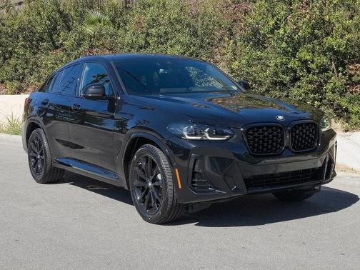 2023 BMW X4 xDrive30i