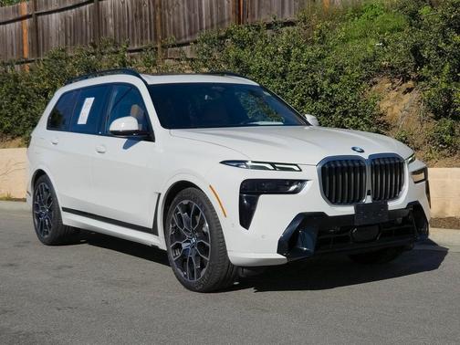 2023 BMW X7 xDrive40i