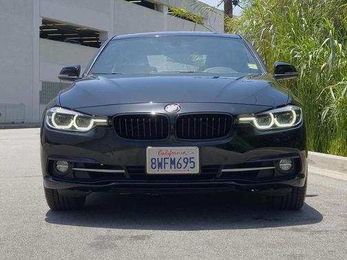 2018 BMW 330 i
