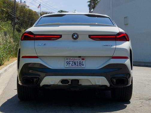 2023 BMW X6 xDrive40i