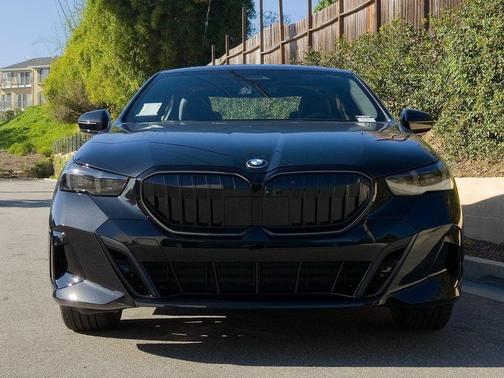 2026 BMW 530 i xDrive