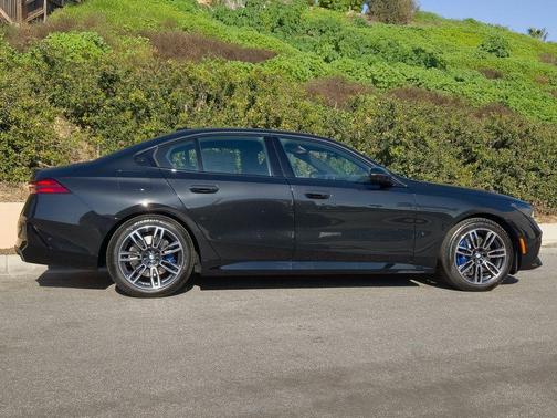 2026 BMW 530 i xDrive