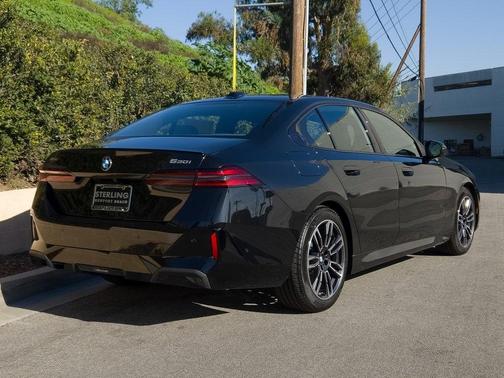 2026 BMW 530 i xDrive