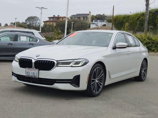 Mineral White Metallic 2023 BMW 530 i