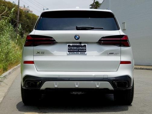 2026 BMW X5 sDrive40i