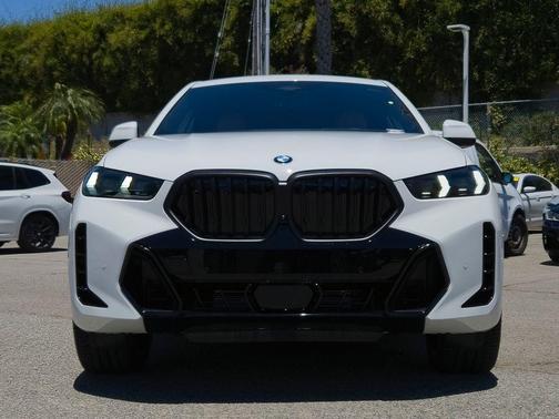 Alpine White 2027 BMW X6 xDrive40i