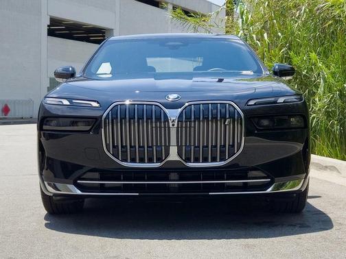 2025 BMW i7 eDrive50
