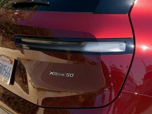 2025 BMW iX xDrive50