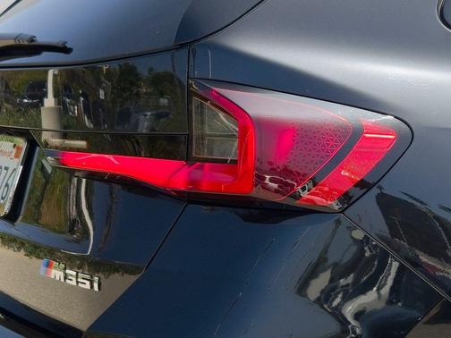 Black Sapphire Metallic 2024 BMW X1 M35i