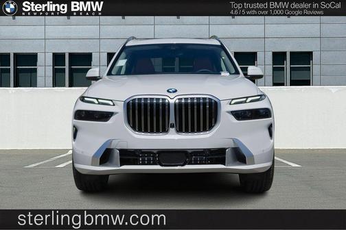Mineral White Metallic 2026 BMW X7 xDrive40i
