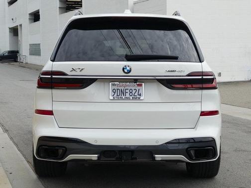 2023 BMW X7 xDrive40i