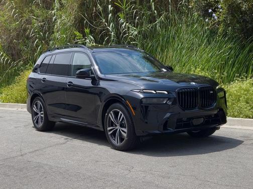 2026 BMW X7 M60i