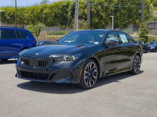 Black Sapphire Metallic 2027 BMW 530 i