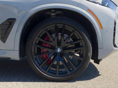 Gray Metallic 2026 BMW X5 sDrive40i