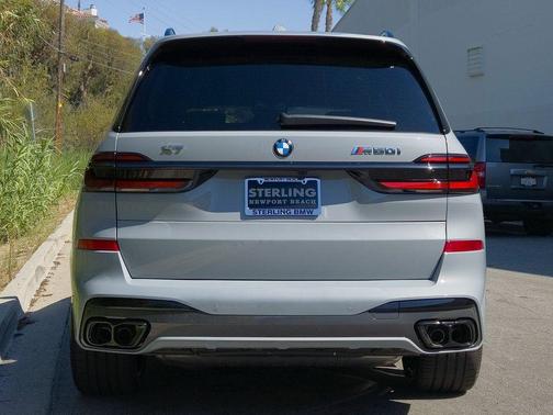 2026 BMW X7 M60i