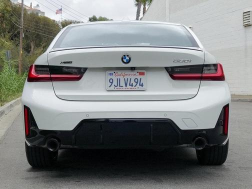 2024 BMW 330 i xDrive