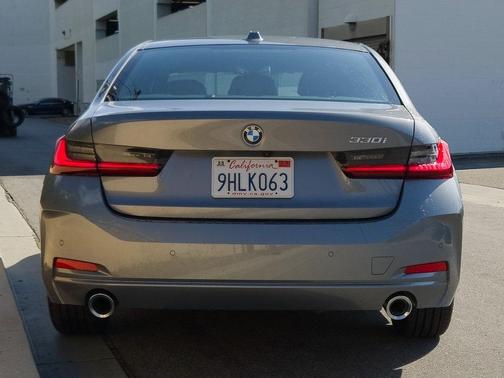 2023 BMW 330 i