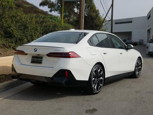 2026 BMW 530 i