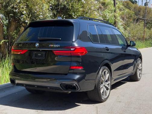 2020 BMW X7 M50i