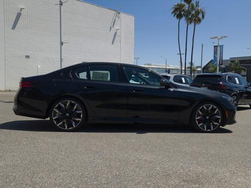 Black Sapphire Metallic 2026 BMW 540 i xDrive