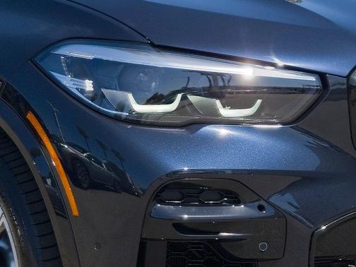 Carbon Black Metallic 2023 BMW X5 xDrive40i