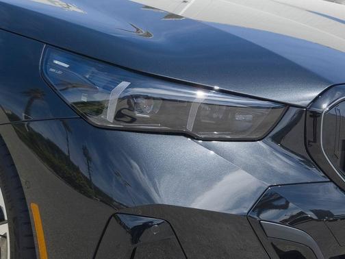 Black Sapphire Metallic 2026 BMW 550e xDrive