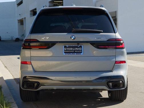 2026 BMW X7 xDrive40i