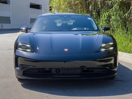 2025 Porsche Taycan Base