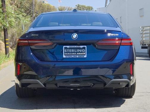 2026 BMW 550e xDrive