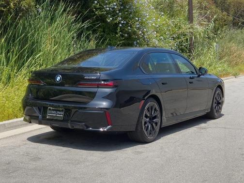 2025 BMW i7 eDrive50