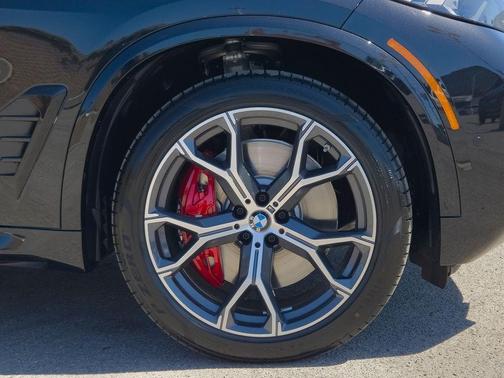 Black Sapphire Metallic 2026 BMW X5 PHEV xDrive50e