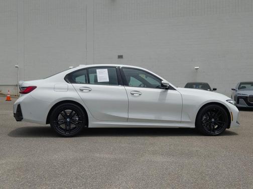 Alpine White 2023 BMW 330 i