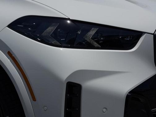 Alpine White 2026 BMW X5 xDrive40i