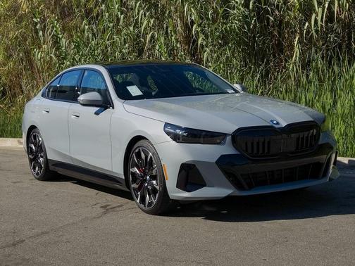 2026 BMW 550e xDrive