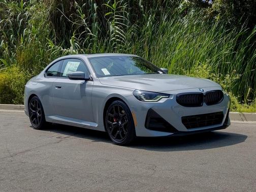 2025 BMW 230 i