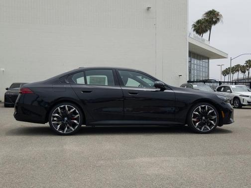 Black Sapphire Metallic 2026 BMW 530 i
