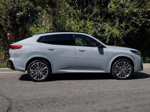 2026 BMW X2 xDrive28i