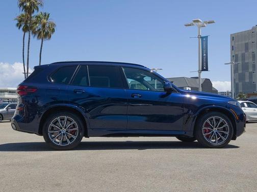 Tanzanite Blue II Metallic 2026 BMW X5 PHEV xDrive50e