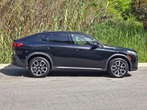 2025 BMW X2 xDrive28i