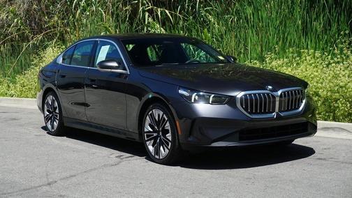 2024 BMW 530 i
