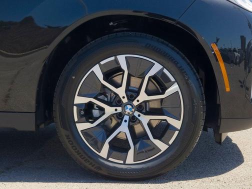 Black Sapphire Metallic 2026 BMW X3 30 xDrive