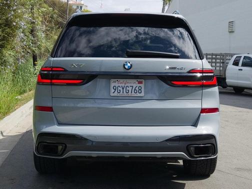 2024 BMW X7 xDrive40i