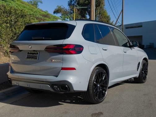2026 BMW X5 M60i