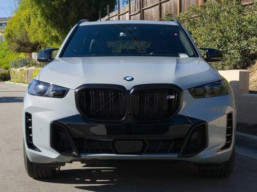 2026 BMW X5 M60i