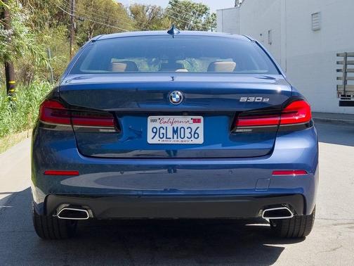 2023 BMW 530e 530e