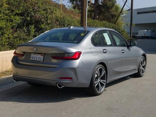 2023 BMW 330e xDrive