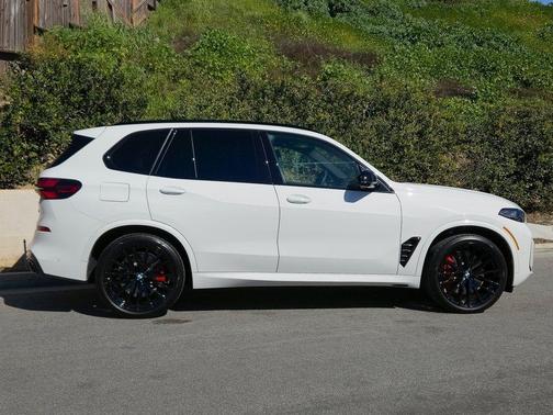 2026 BMW X5 M60i